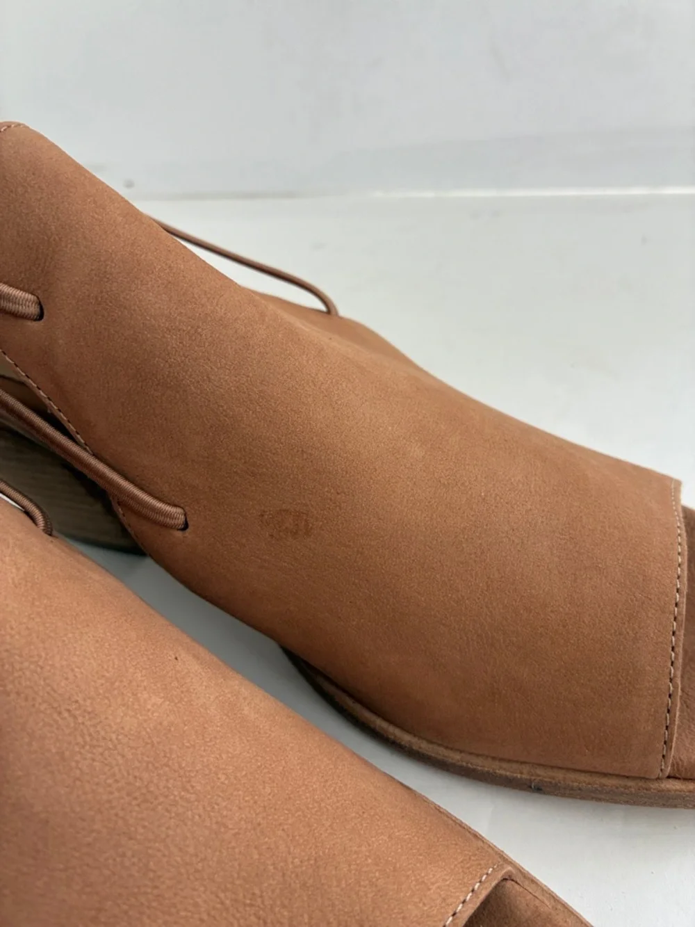 EILEEN FISHER Nikki Sandal Honey Suede Peep-Toe Block Heel Booties Size 8 NEW - Picture 12 of 12